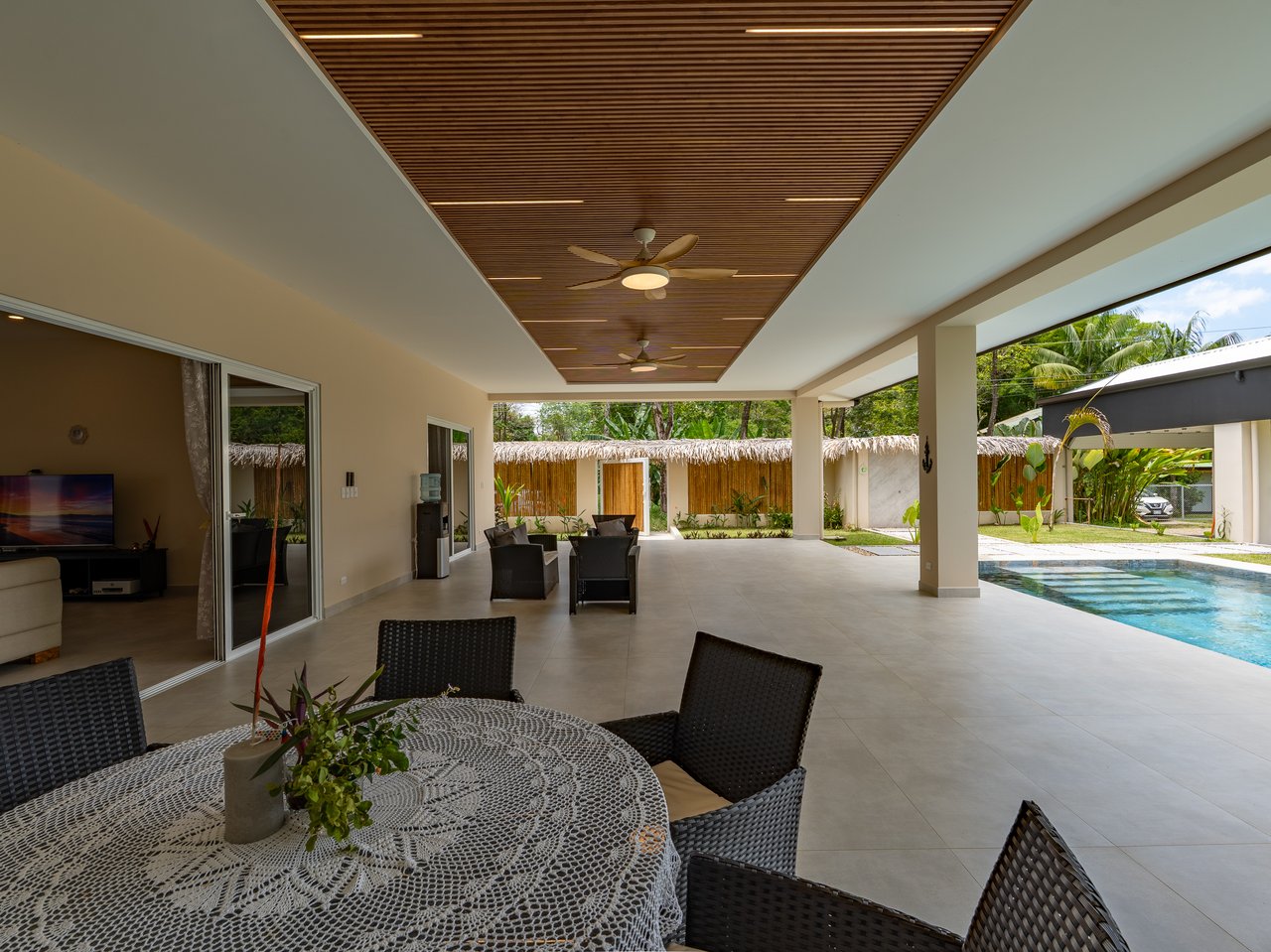 Refined Tropical Home in Uvita, Costa Rica | Walk to Beach & Parque Nacional Marino Ballena