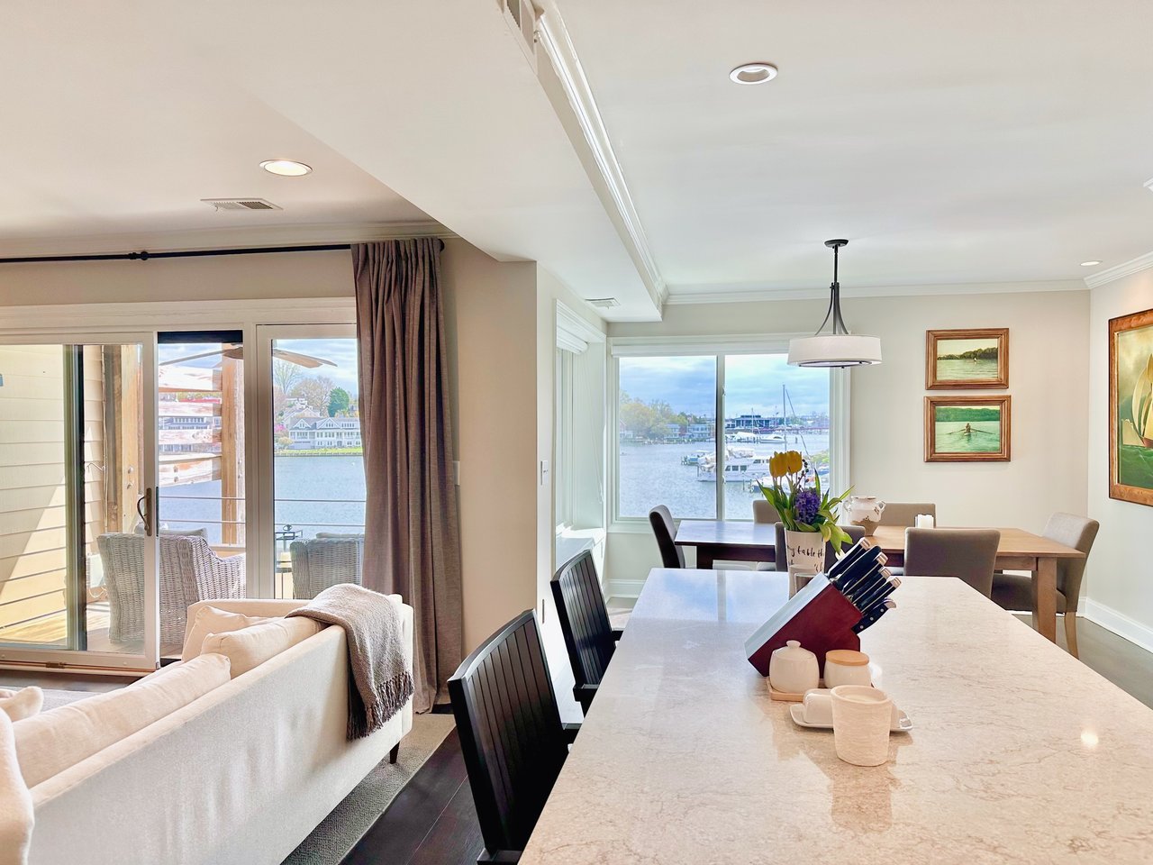 13 PRESIDENT POINT DR #13B2
