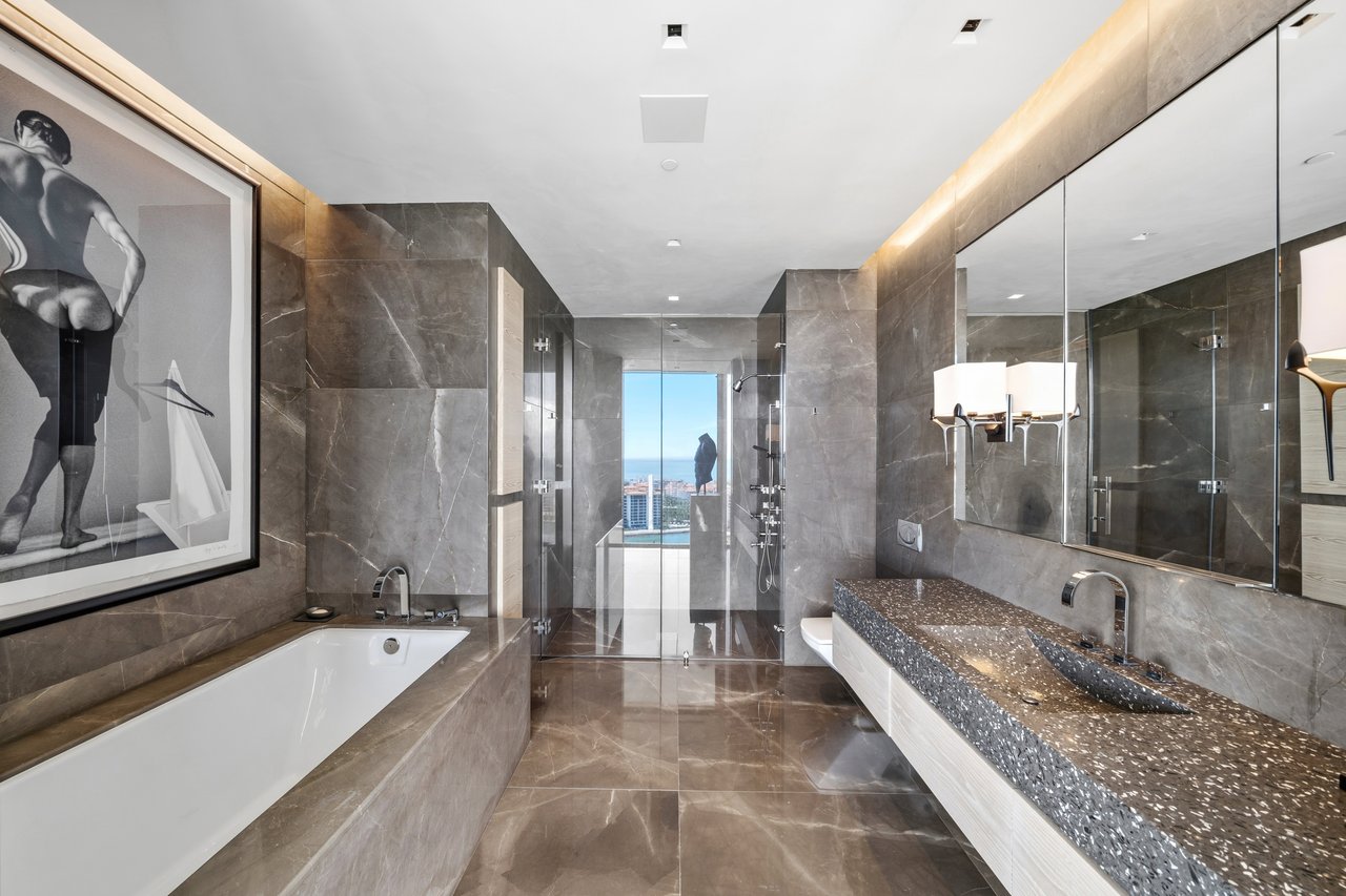 Apogee Penthouse