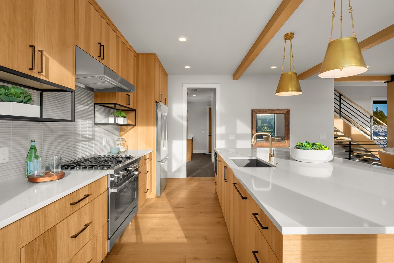 2241 Forest Ridge Drive