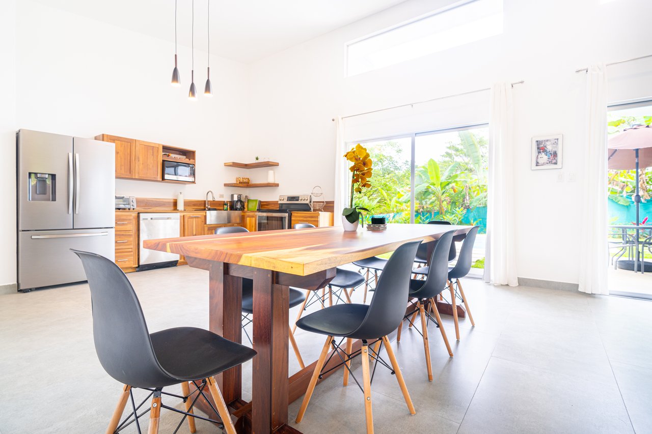 Brand New Home! Nature Lovers Escape by Uvita's Bamboo Forest and Swimming Holes