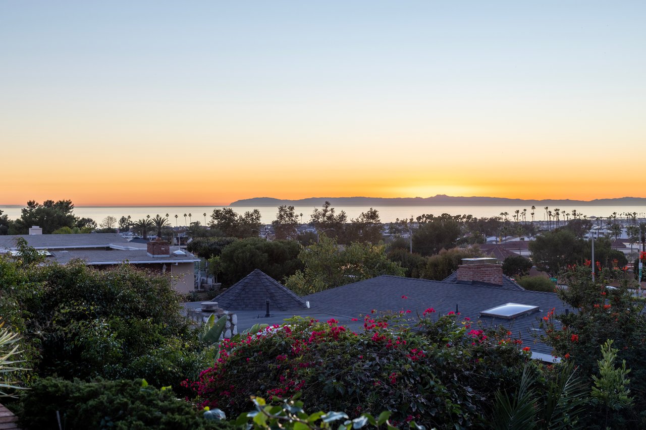 Spotlight: 1007 White Sails | Corona del Mar