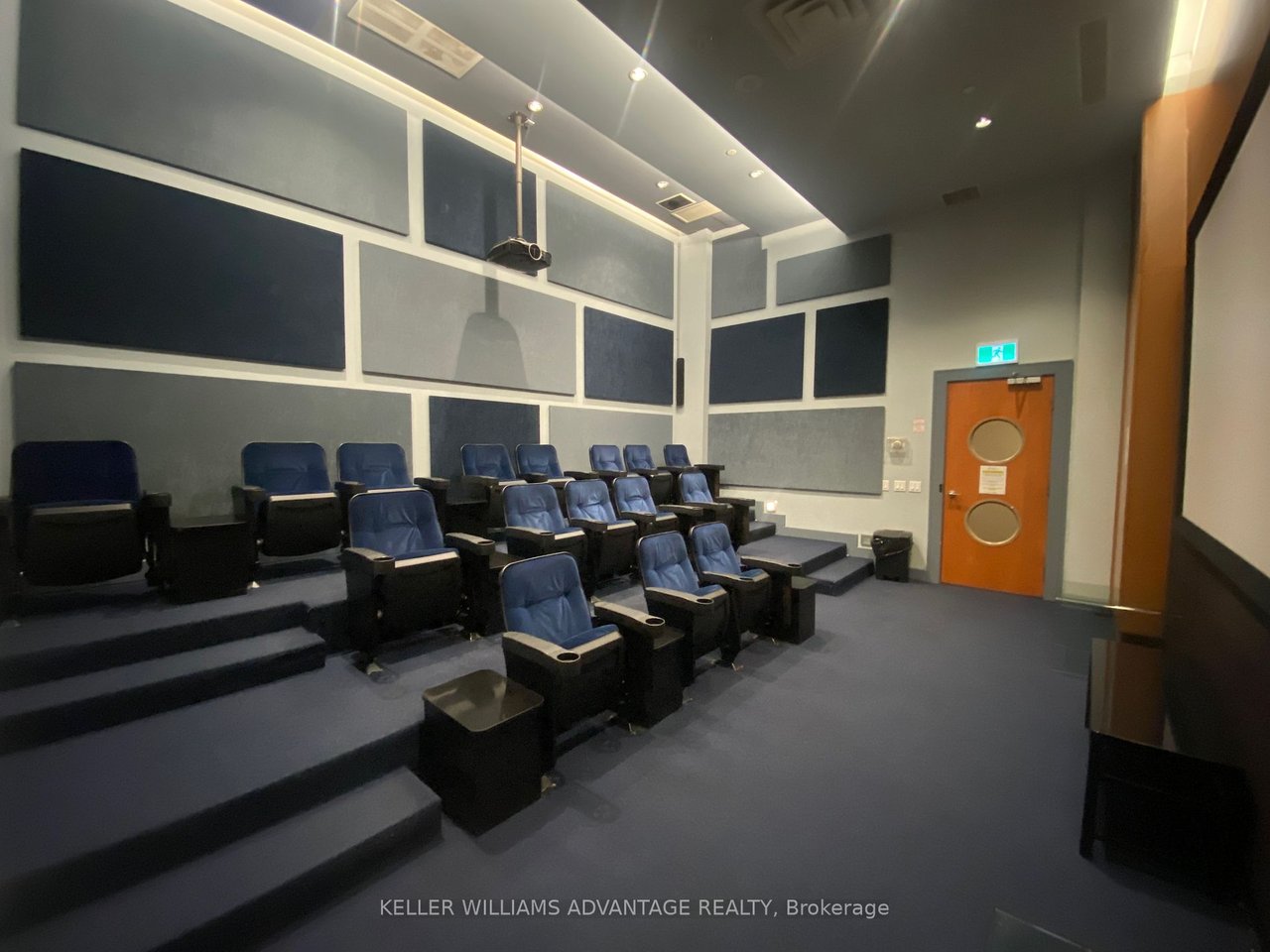 BREATHTAKING PENTHOUSE VIEWS