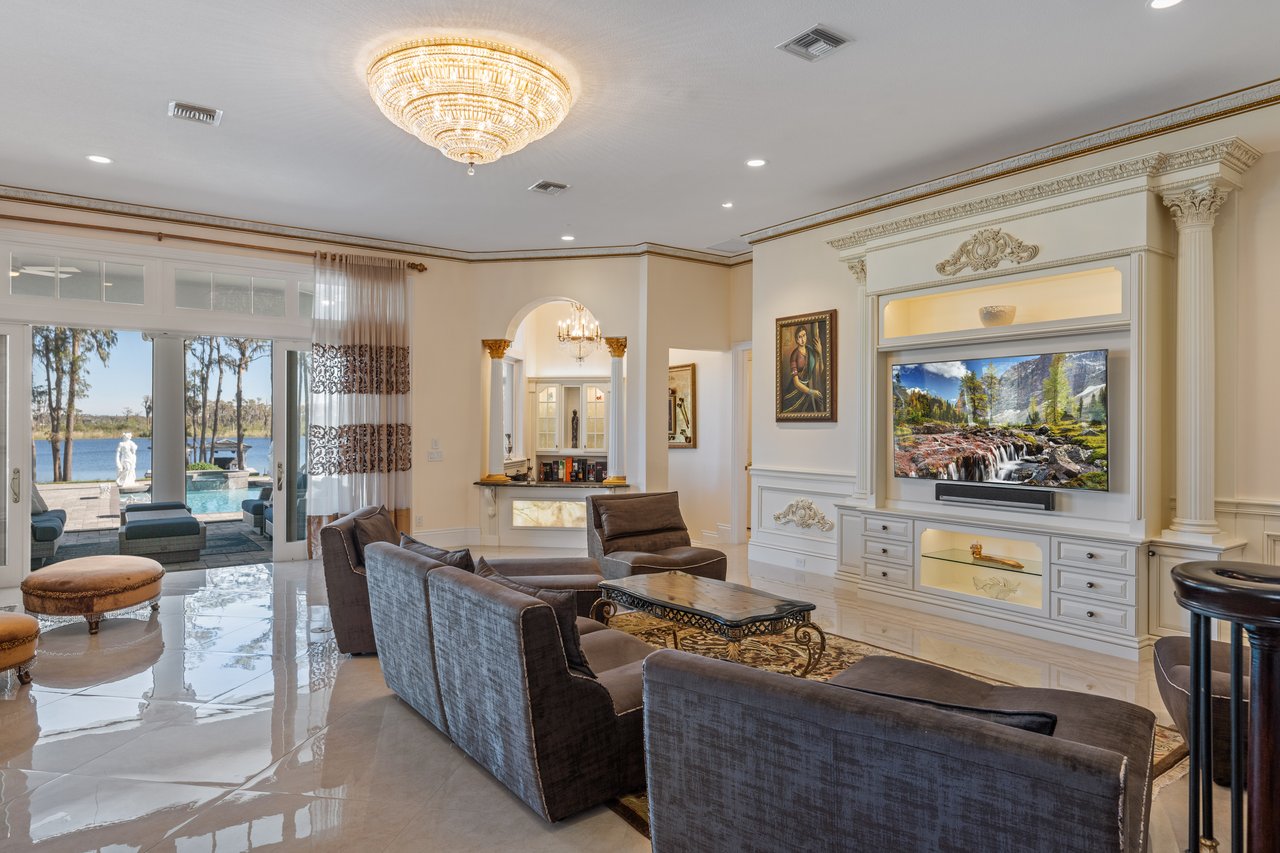 6139 Greatwater Dr