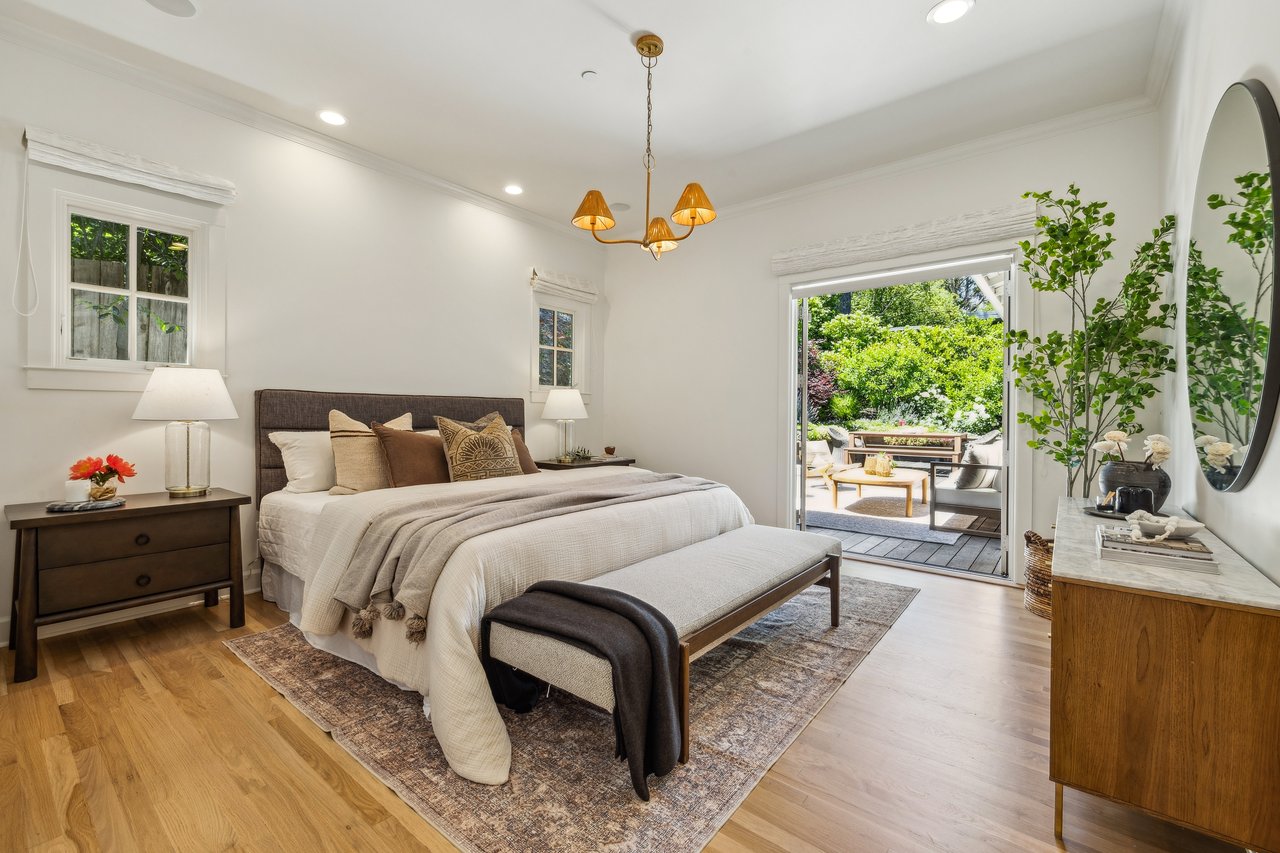 129 Sunnyside Avenue