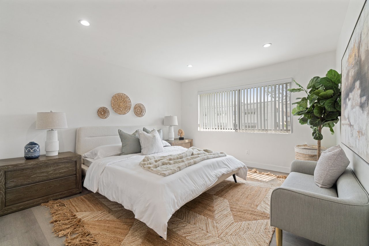 400 S Los Robles Avenue #209