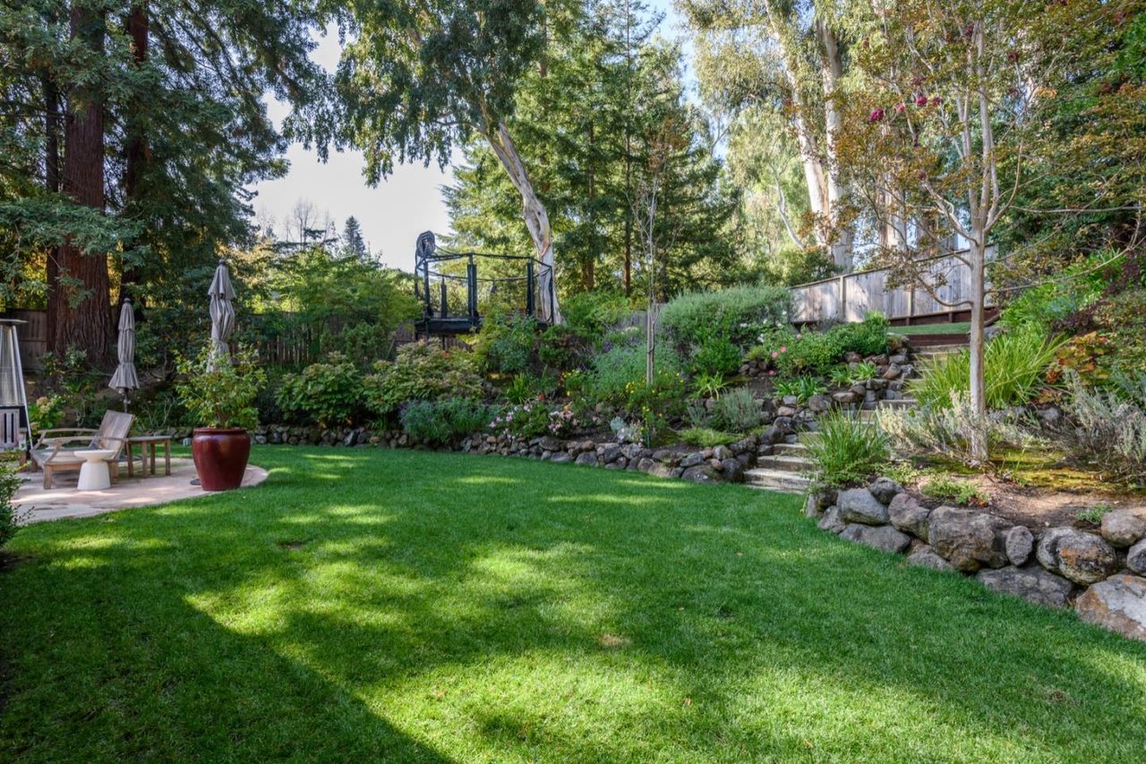 1115 Cascade Drive