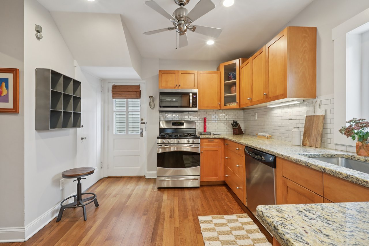 62 Hillside Ave