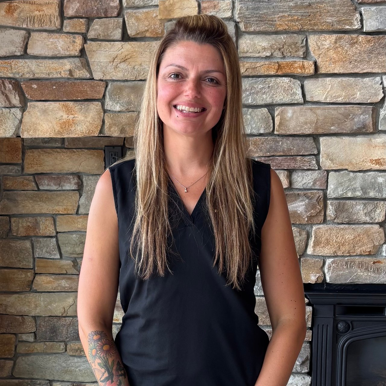 Amanda Threet Port Orchard, WA Real Estate Agent Headshot