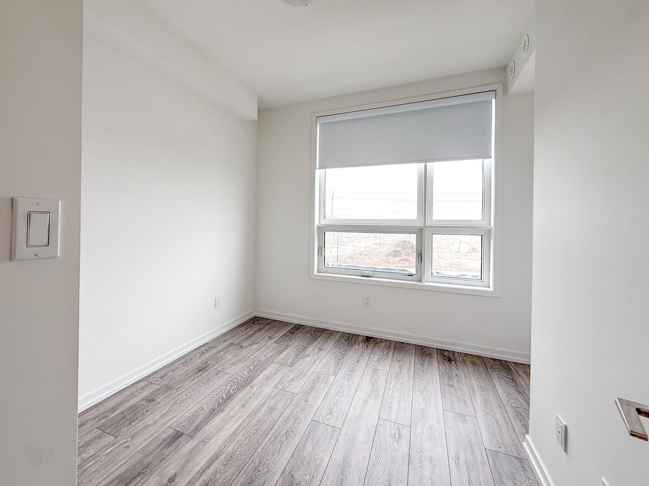 16 Lytham Green Circle