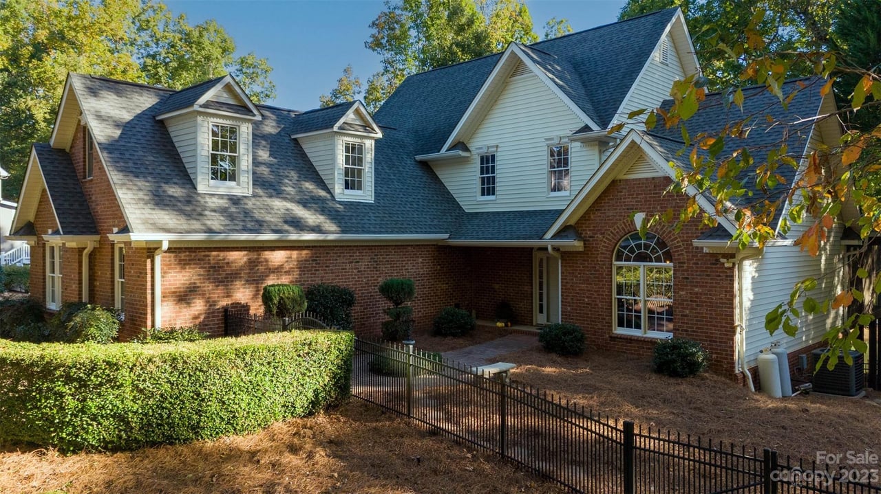 161 Ridge Top Rd