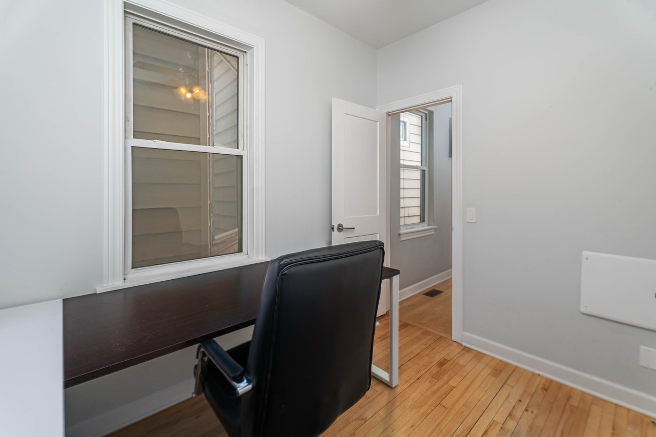 3823 N Albany Ave, CHICAGO, IL 60618