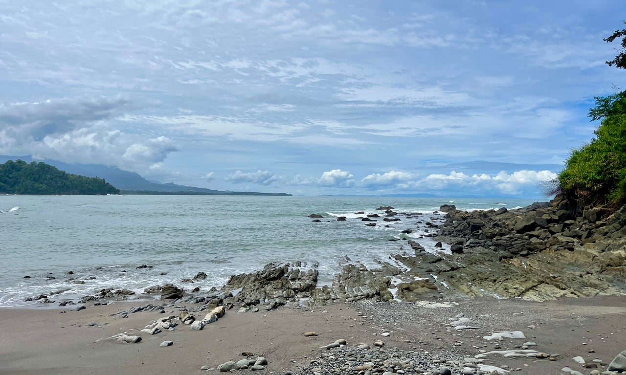 VILLA TURQUESA, MAJESTIC OASIS WITH EXTRA BUILDING SITE, CLOSE TO THE BEACH & WILDLIFE 