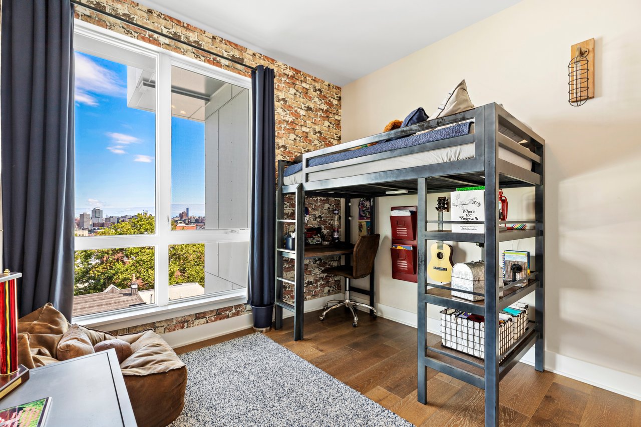 502 PALISADE AVE Unit: PH601