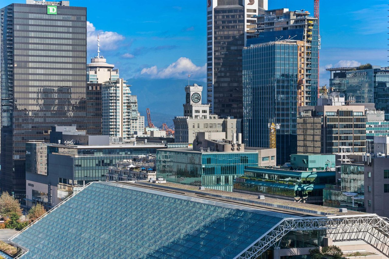1050 Burrard St, #1807