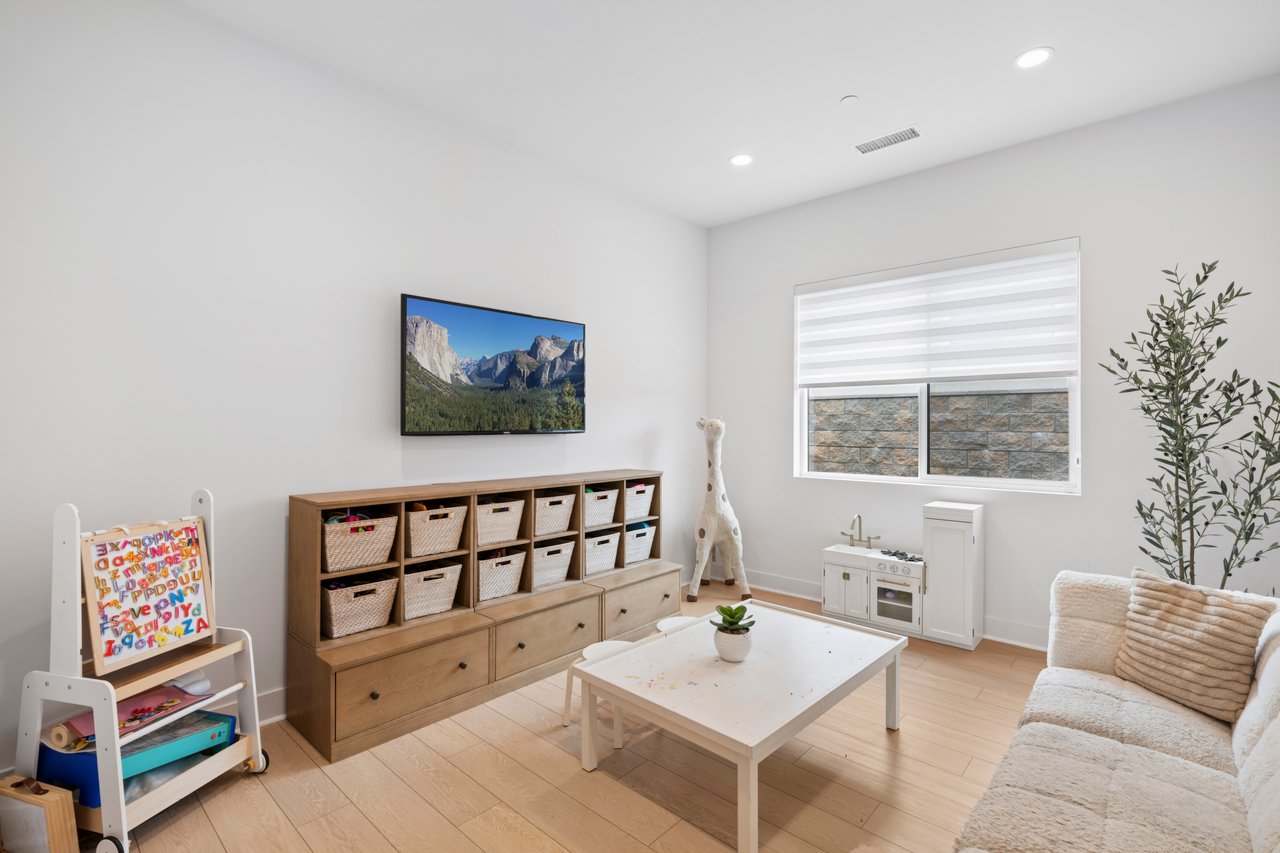 18411 Boulder Bluff