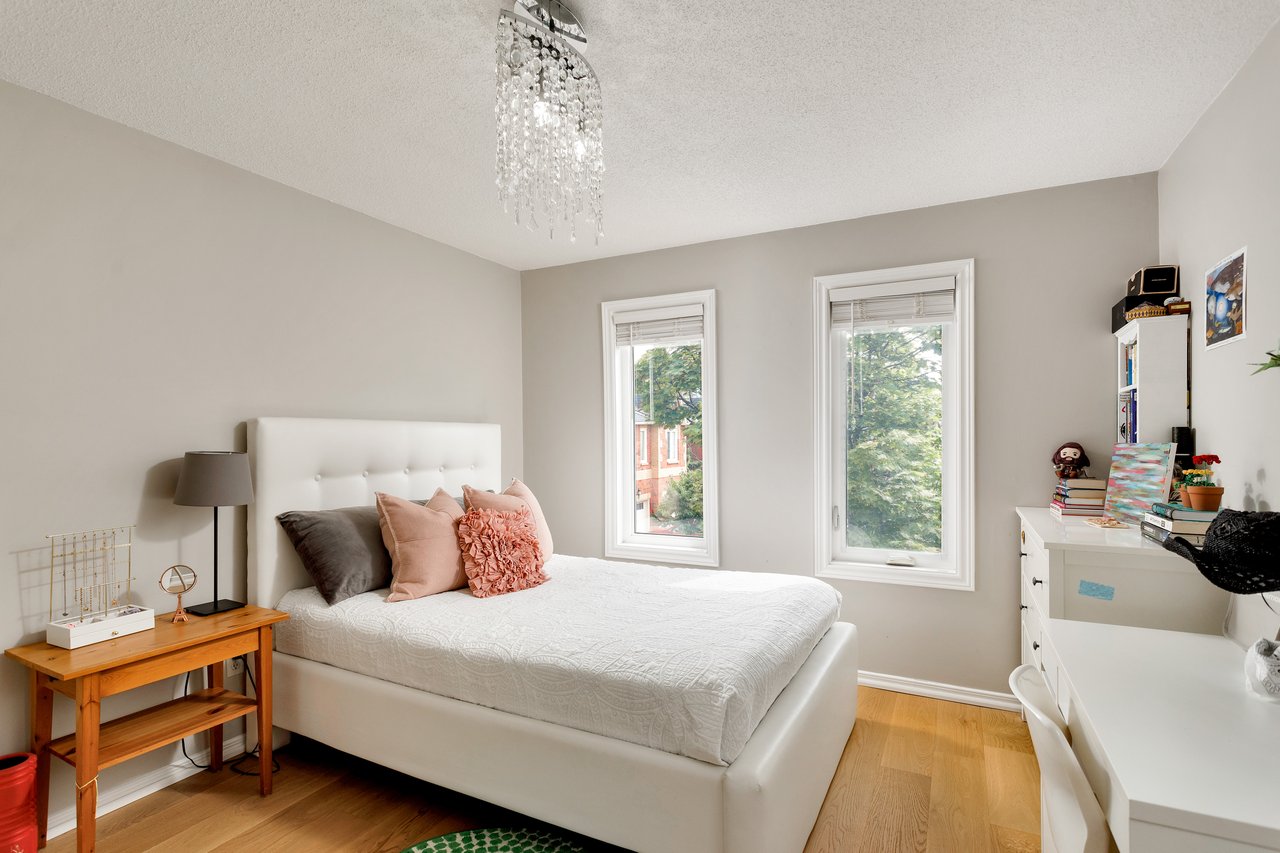 2006 Glenada Crescent Unit 7