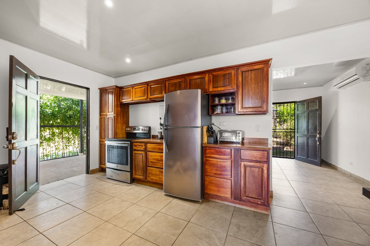 Coastal Tropical Walkable Home, Tamarindo, Guanacaste