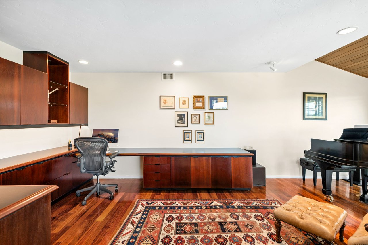 15 Skysail Drive