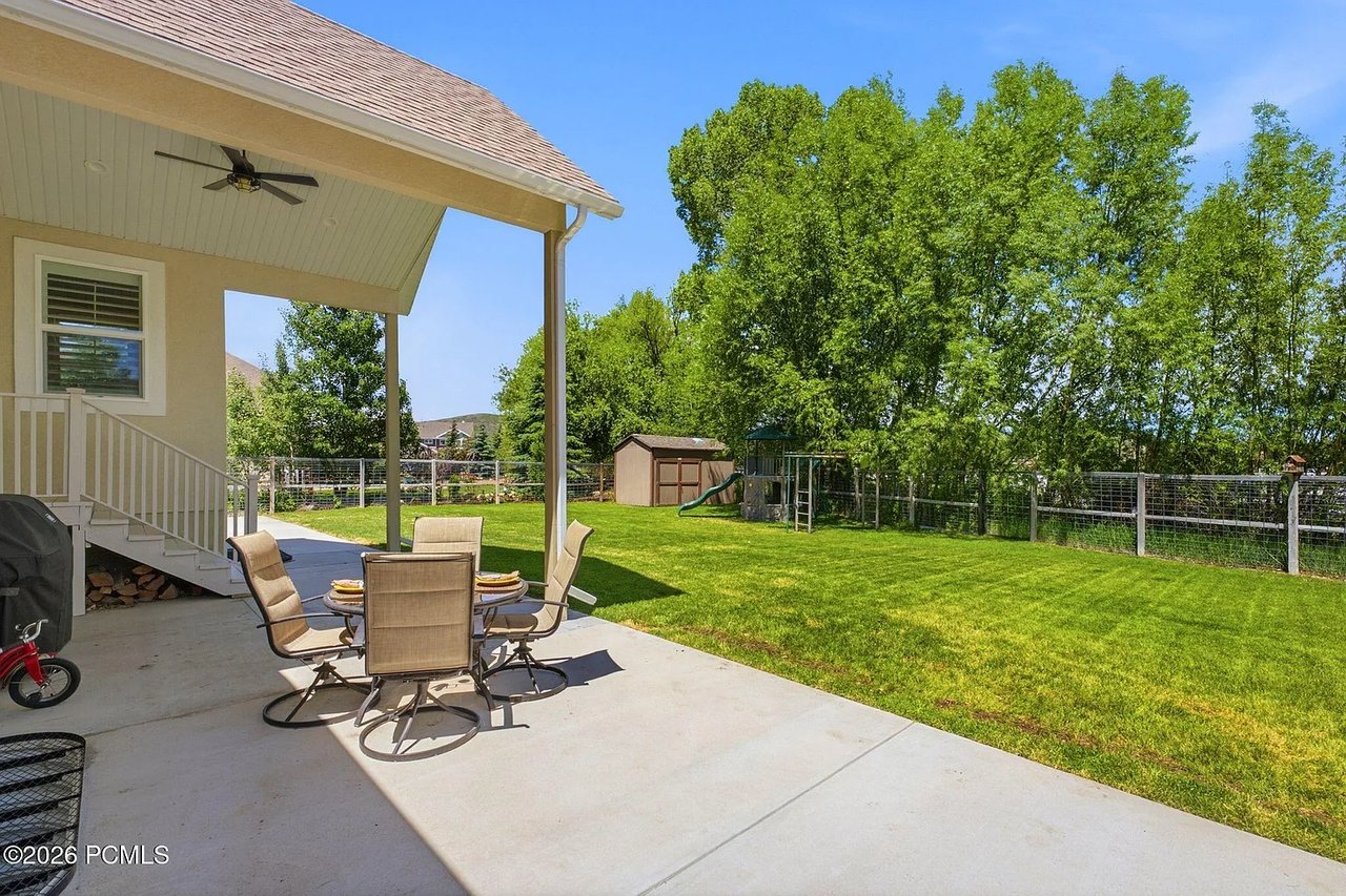 460 Scenic Heights Rd
