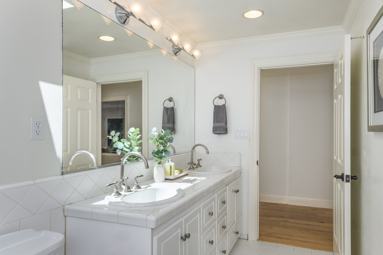 Enchanted Single-Level Haven Among the Redwoods