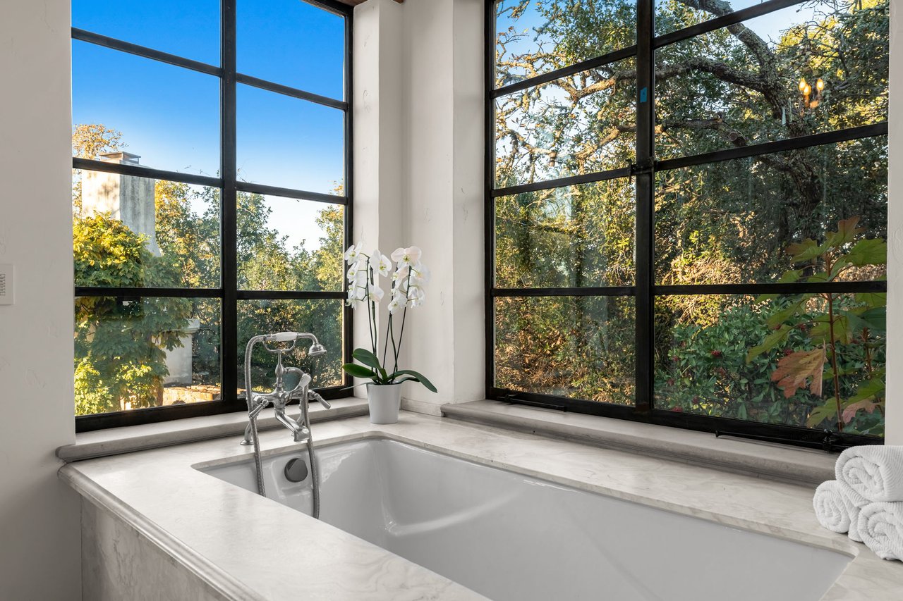 Napa Valley Compound