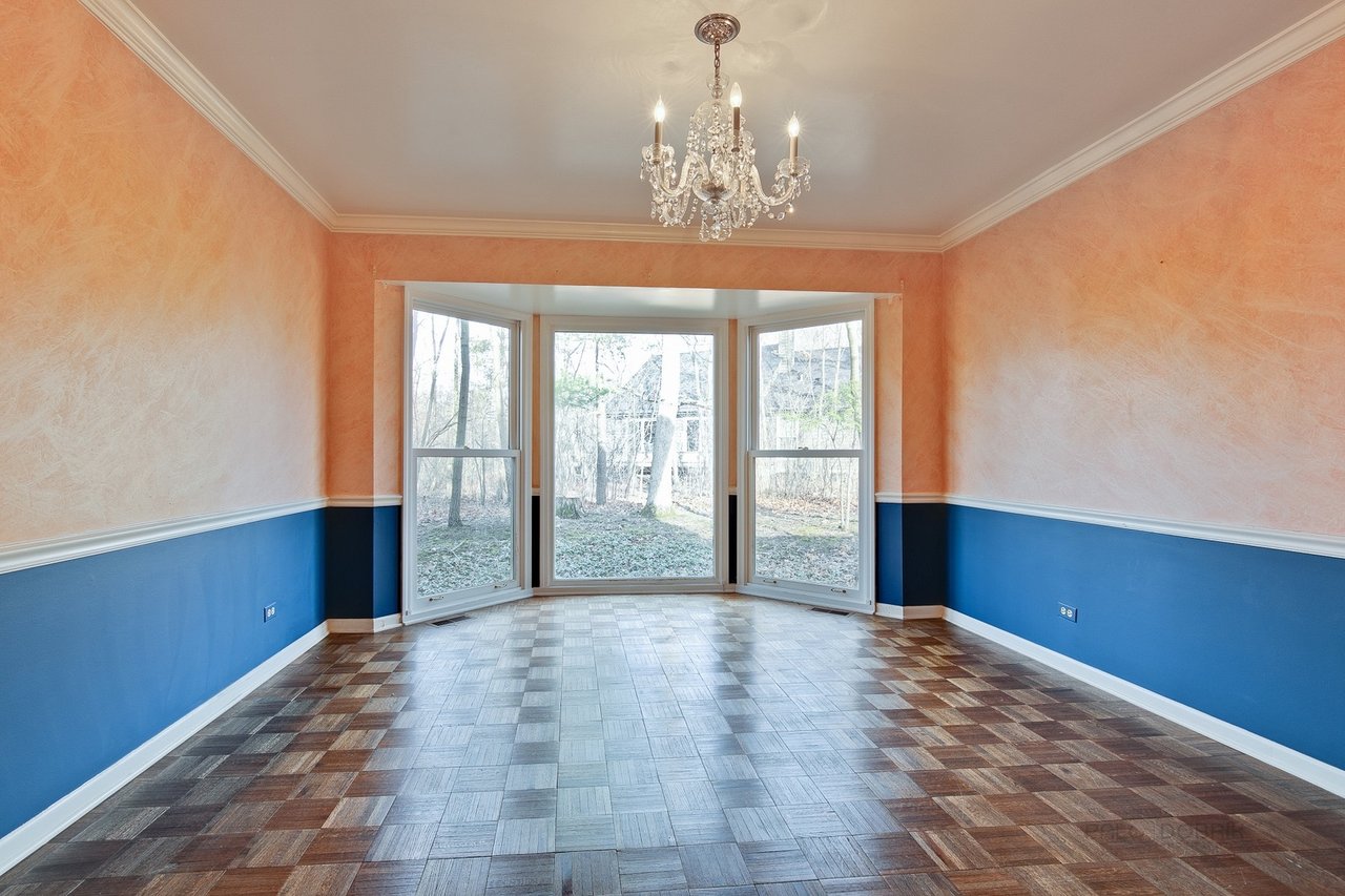 Classic Lake Bluff Tangley Oaks Home