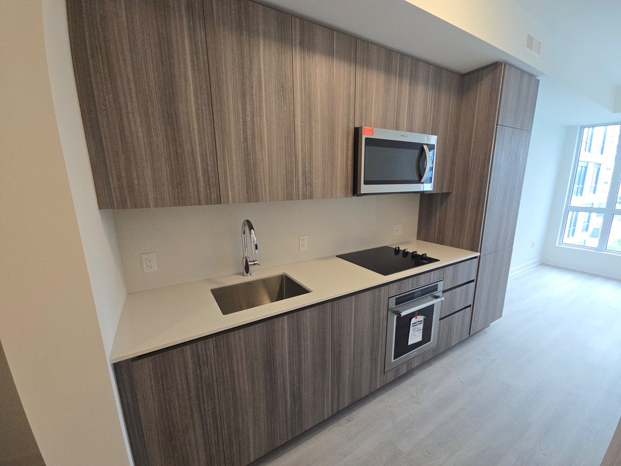 15 Richardson Street, Toronto C08 Unit: 711