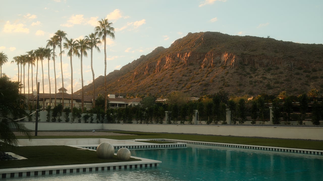 6230 E HILLCREST BLVD