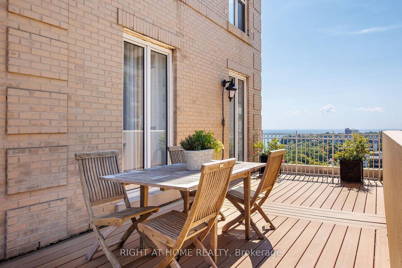 LARGEST PH IN GRAND HARBOUR