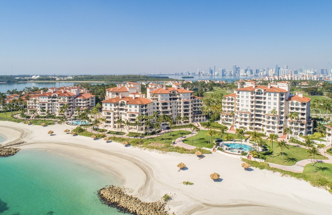7921 Fisher Island