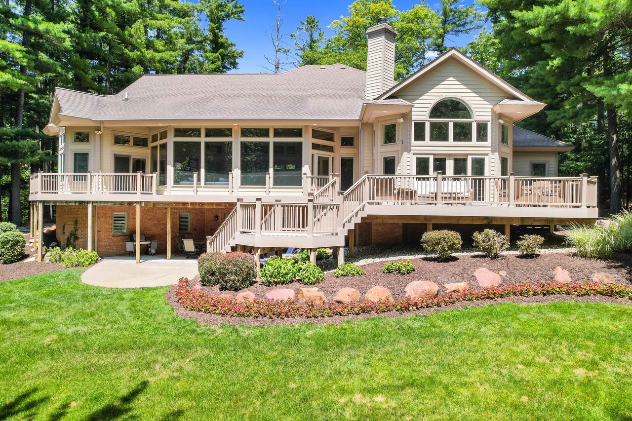 12172 Woodline