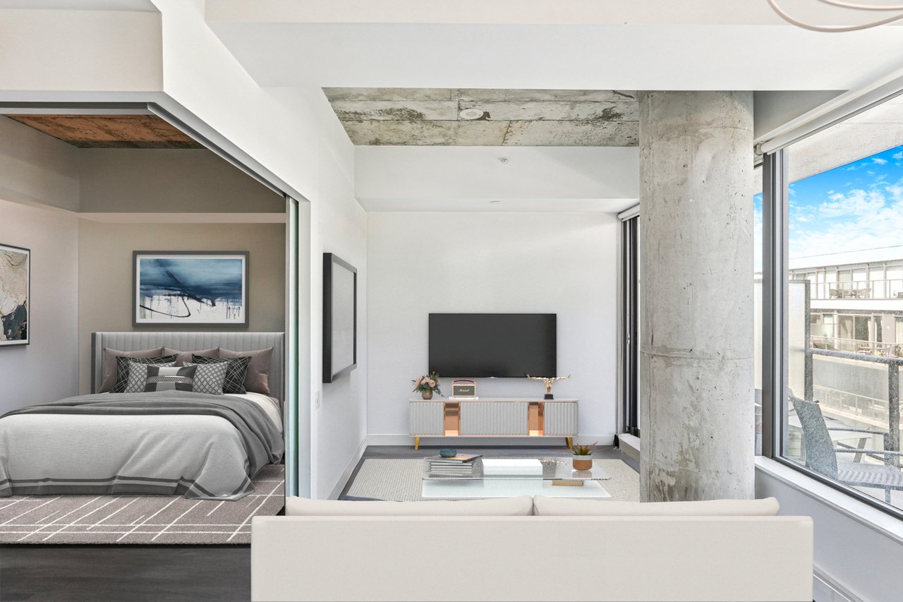 560 King St West Suite 1006