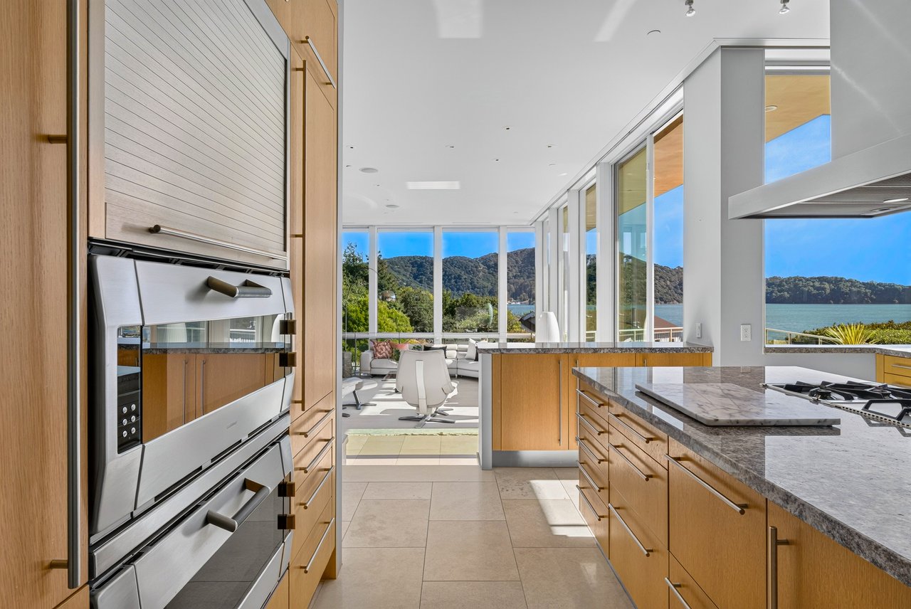 Dramatic Contemporary Architecture and Golden Gate Bridge Views