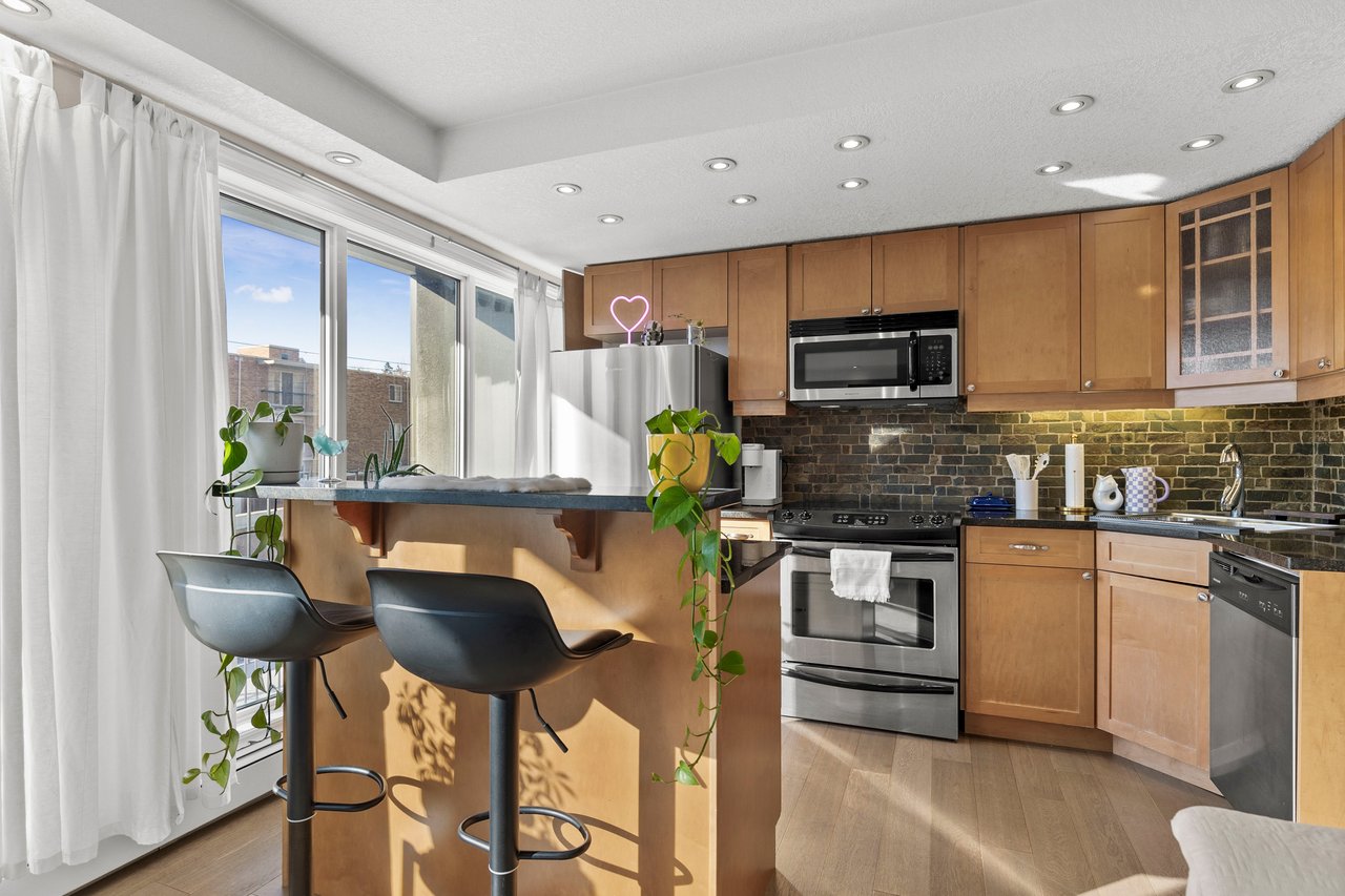 806 9A Street NW Unit: 7