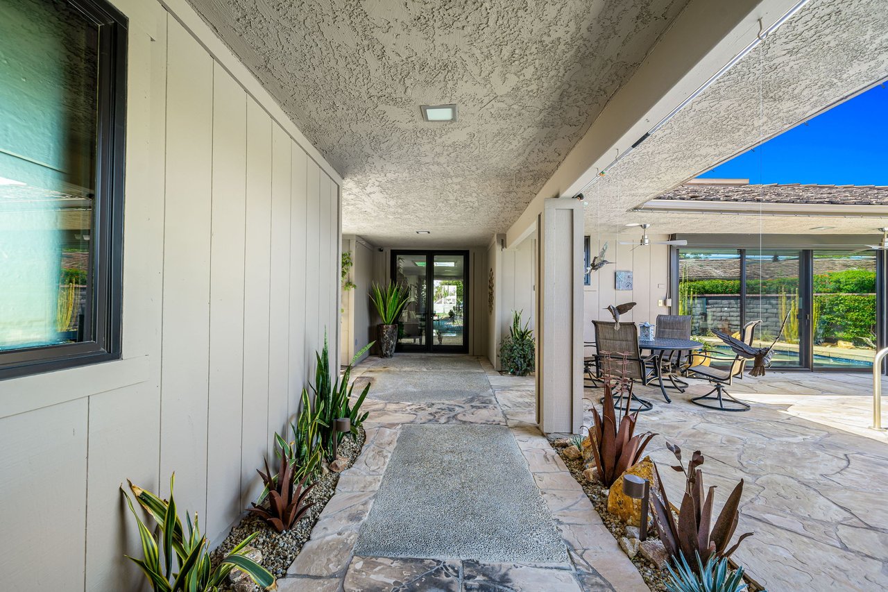 4 Saint Marys Court