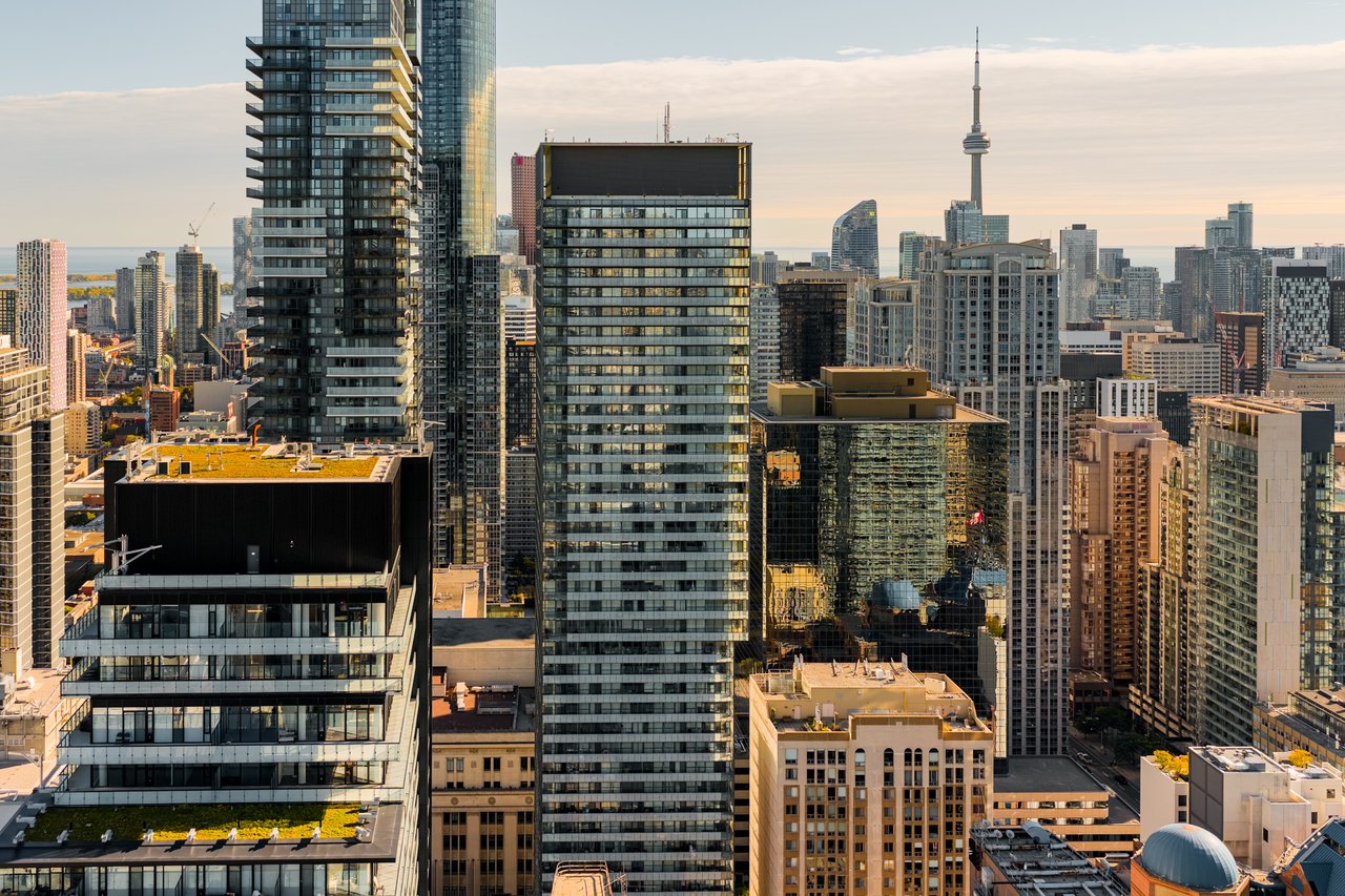 PH10-15 Grenville St