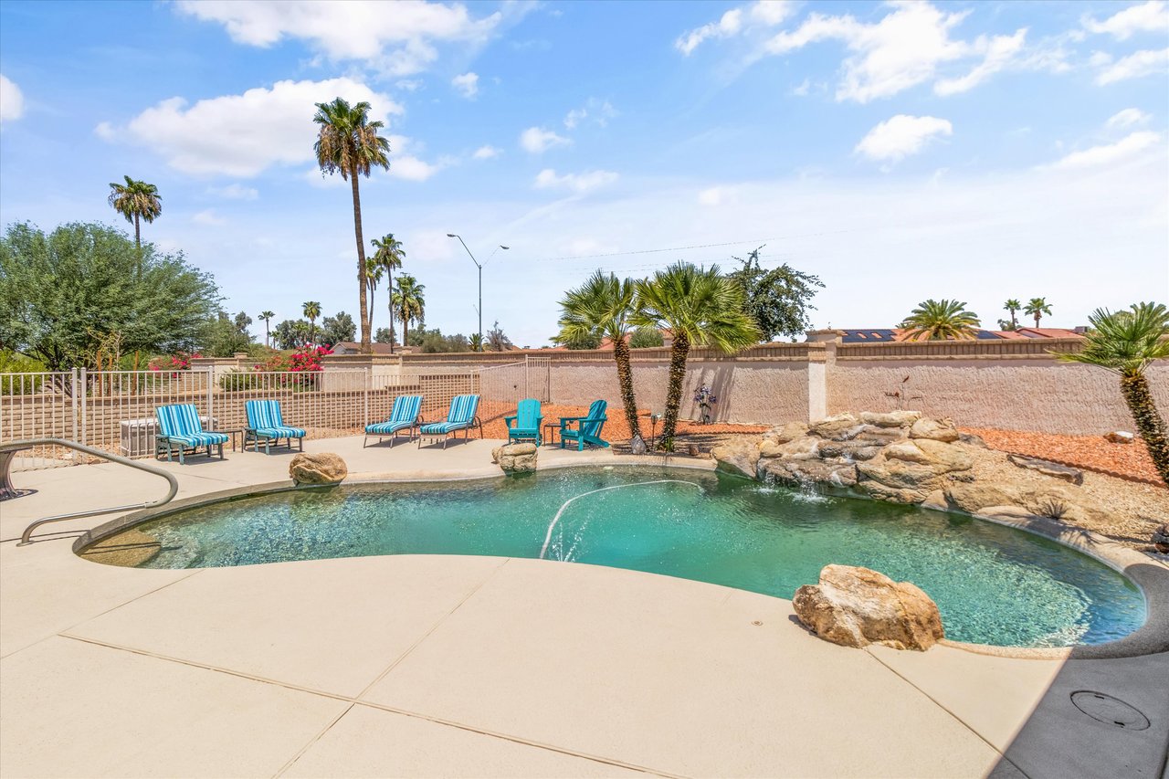 Sun City West Stunner—Updated, Upgraded, and Unforgettable!