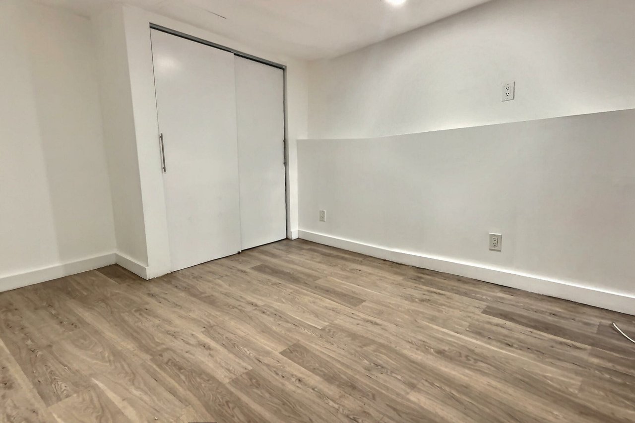 42 Hawthorne Street Unit: Garden