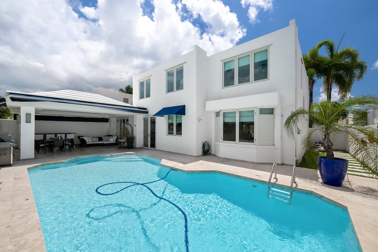 Urb. Estancias Reales | Guaynabo, P.R.