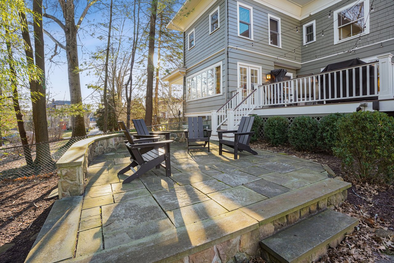 51 Curtis Pl