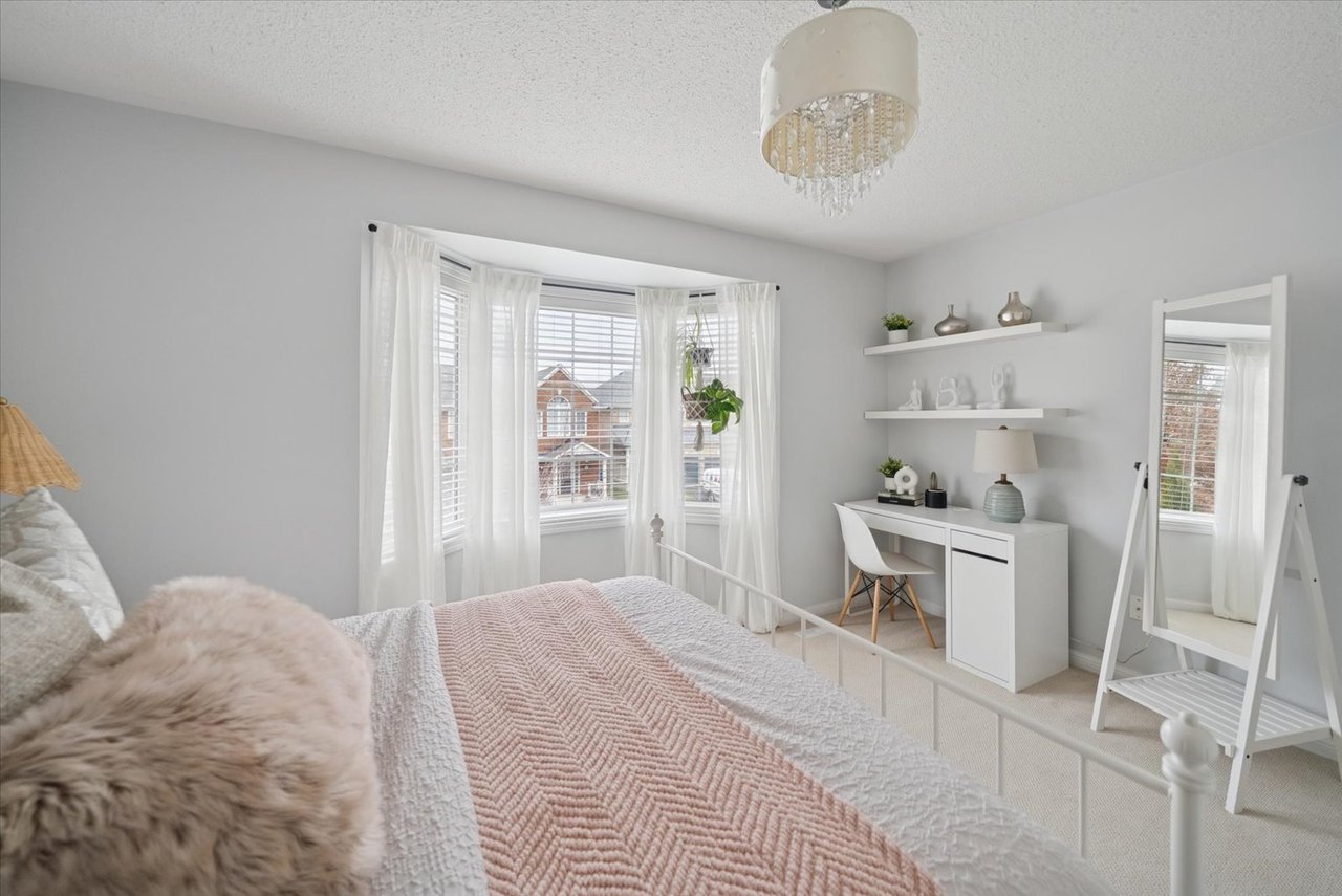 77 Fred Silvester rd