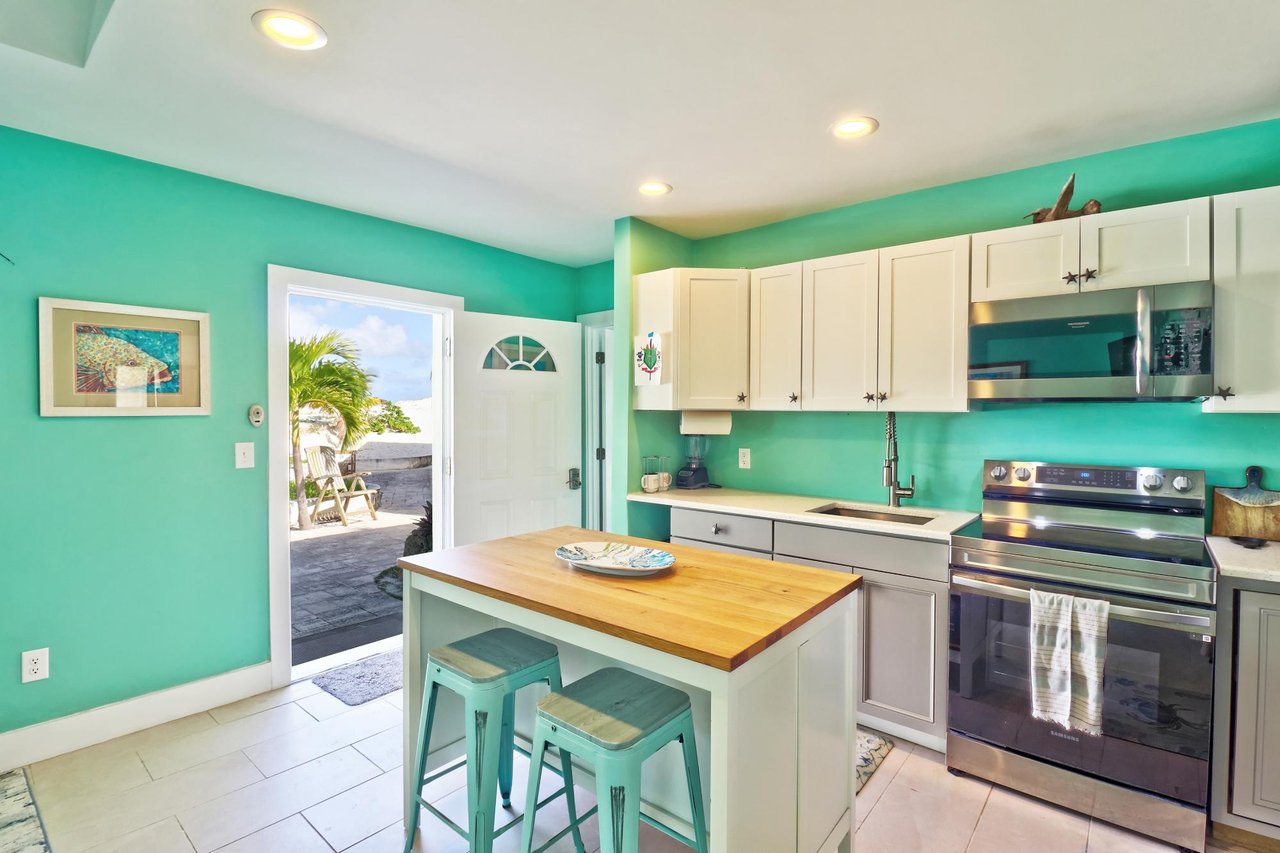 714-Surf Shack Beach Villas  