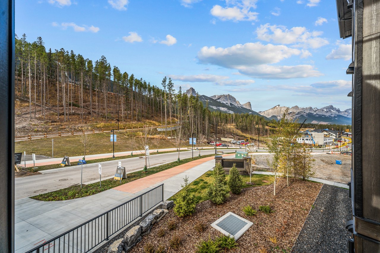 204 - 10 Cascade Ridge