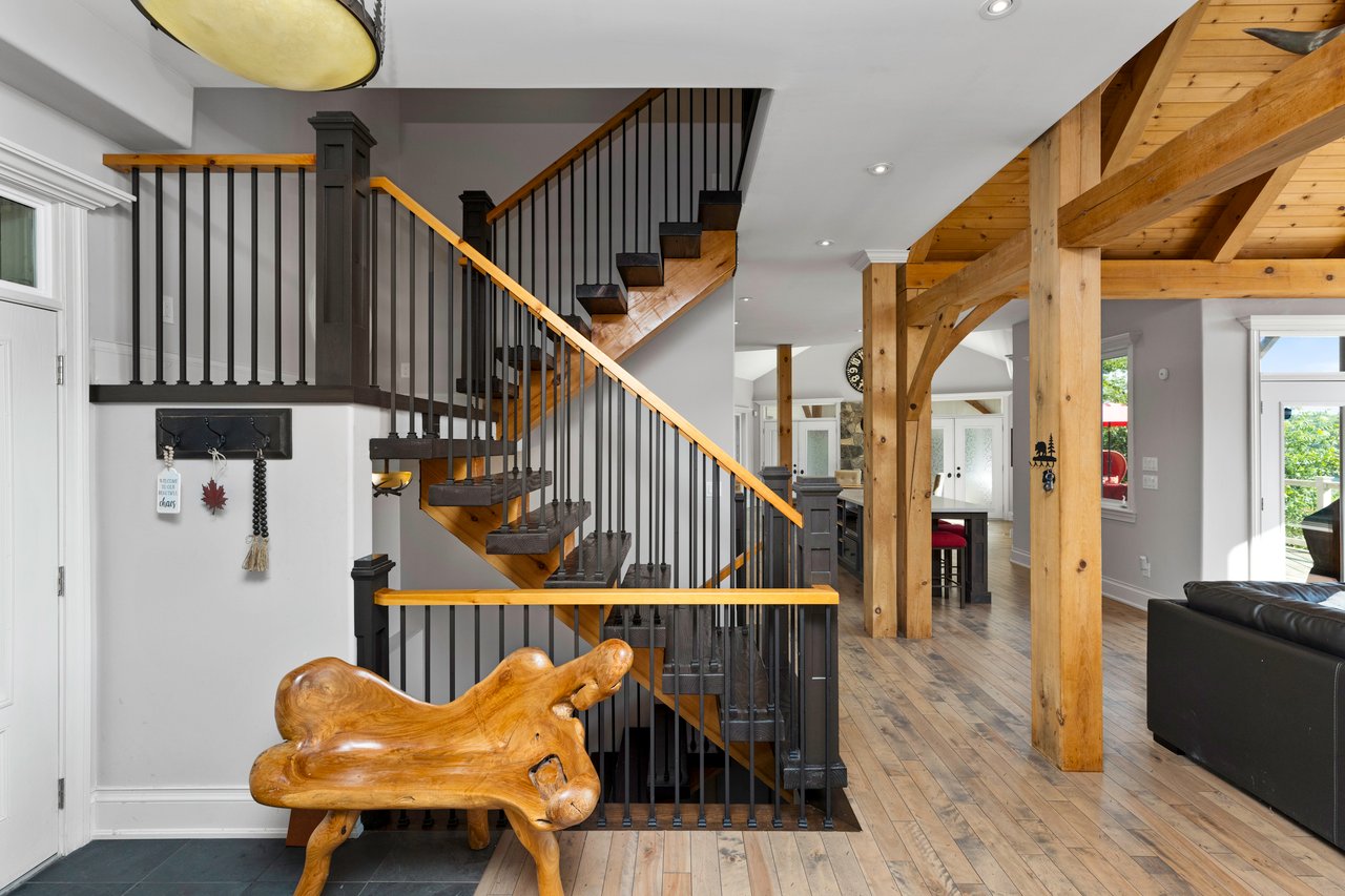 15 GORDON POINT LANE