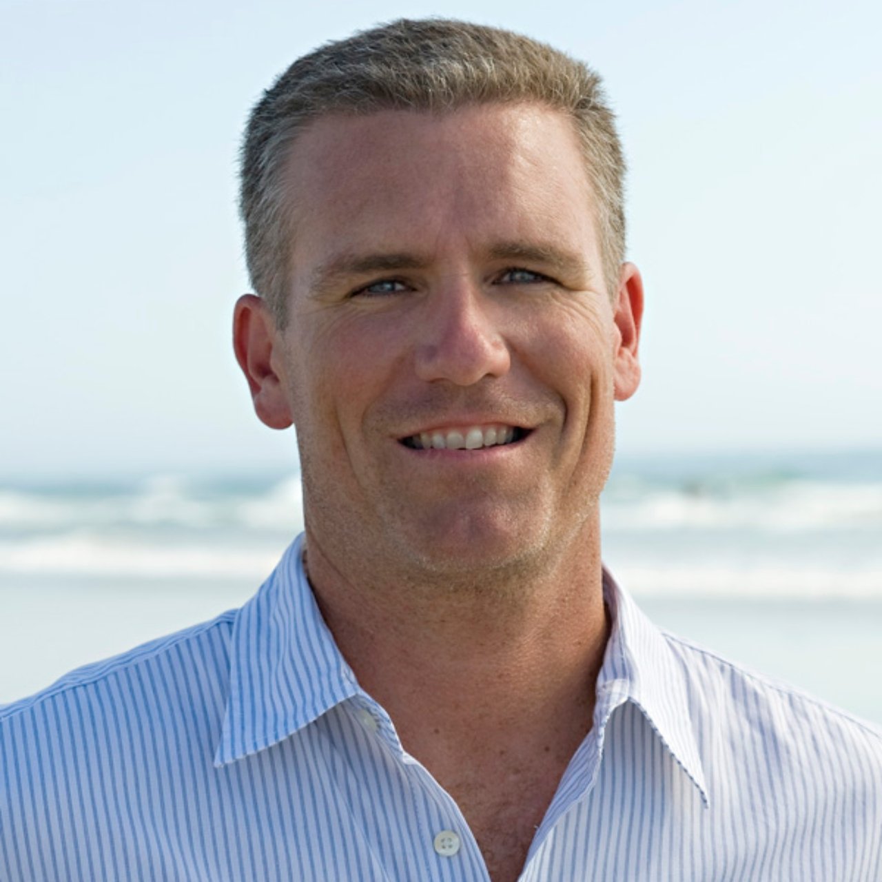 Chris W. Carlsbad, CA Real Estate Agent Headshot