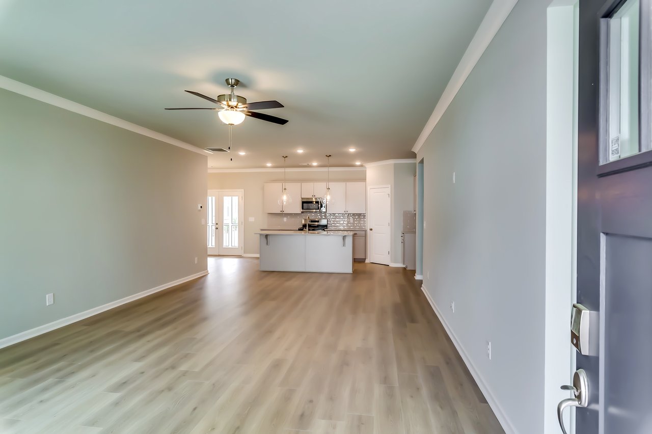 3855 Shelleydale Dr