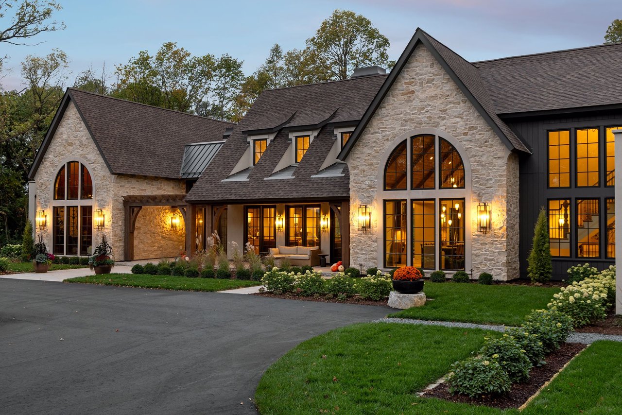 2295 Tamarack Drive, Medina