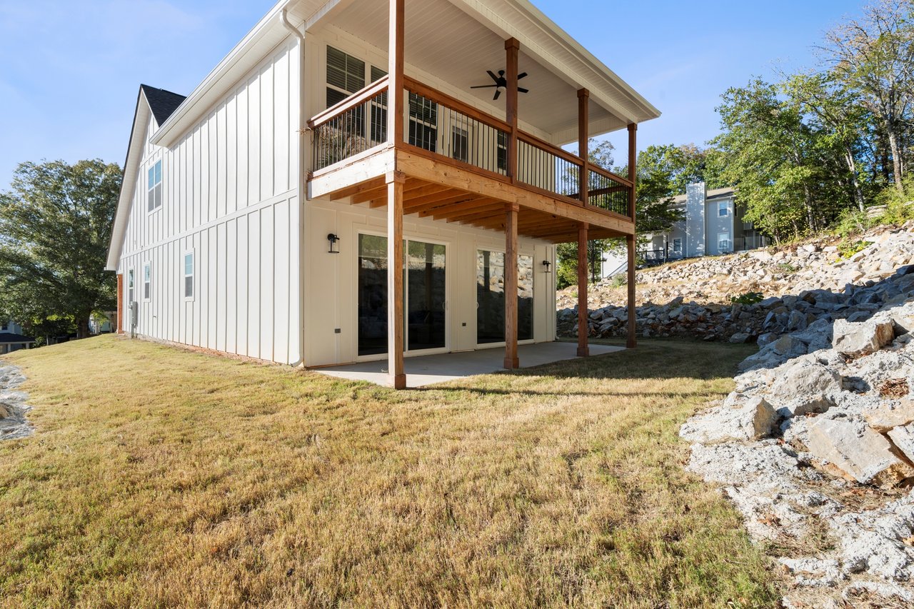 Stunning Like-New Home with Double Decks and Breathtaking Mountain Views