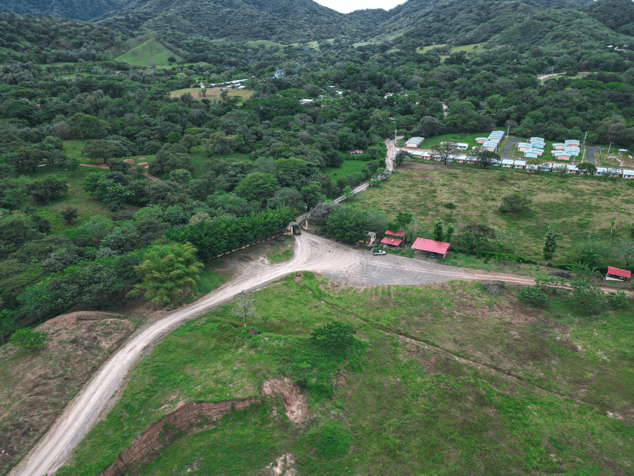 Palo De Arco Tajo - Land Fro Material Extraction - Income Opportunity